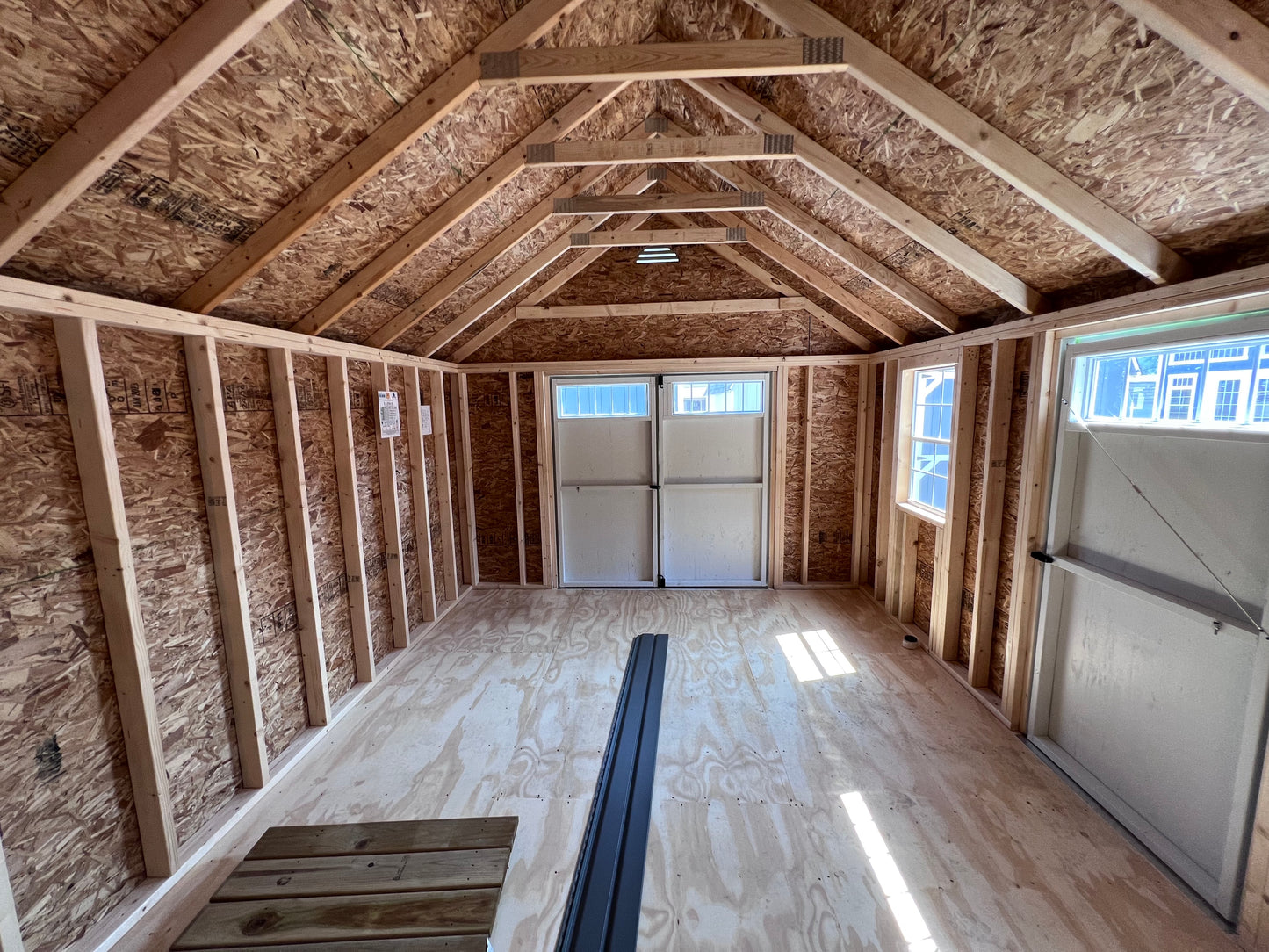 12x16 Vinyl Deluxe Chalet - QP911