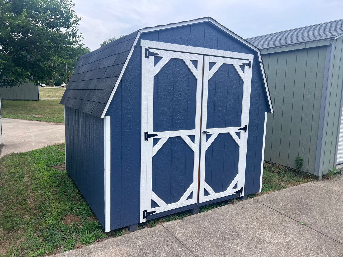 8x8 8' Painted Pro Series - QP1083