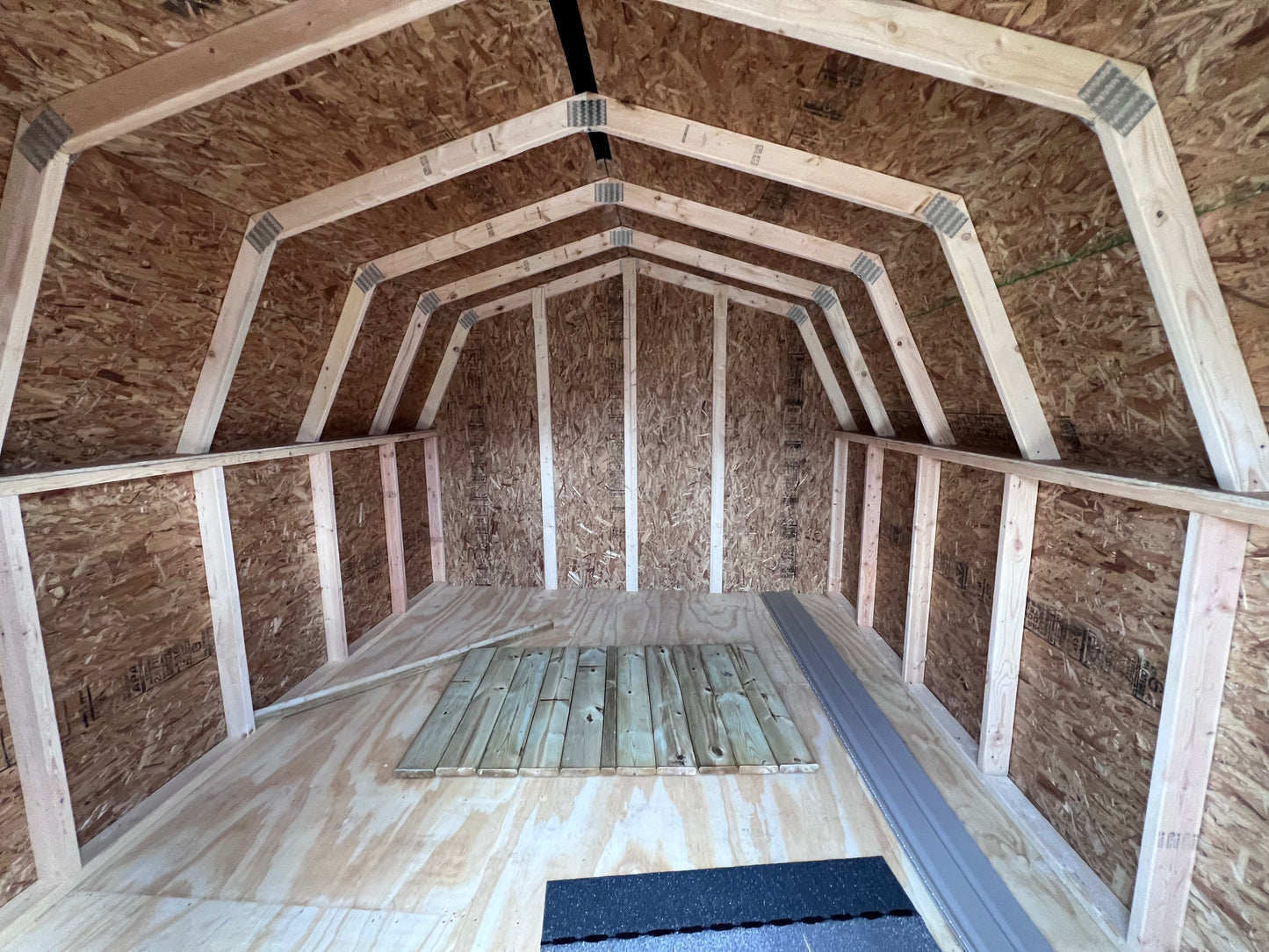 10x12 Vinyl 8' Pro Series - QP522