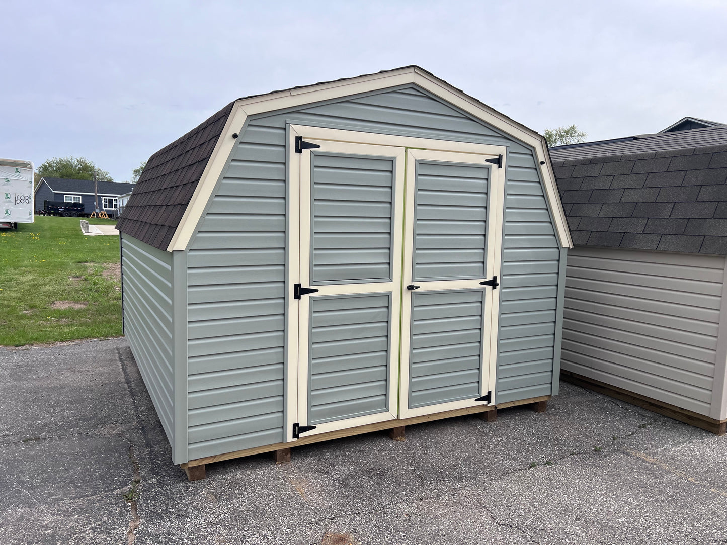 10x12 Vinyl 8' Pro Series