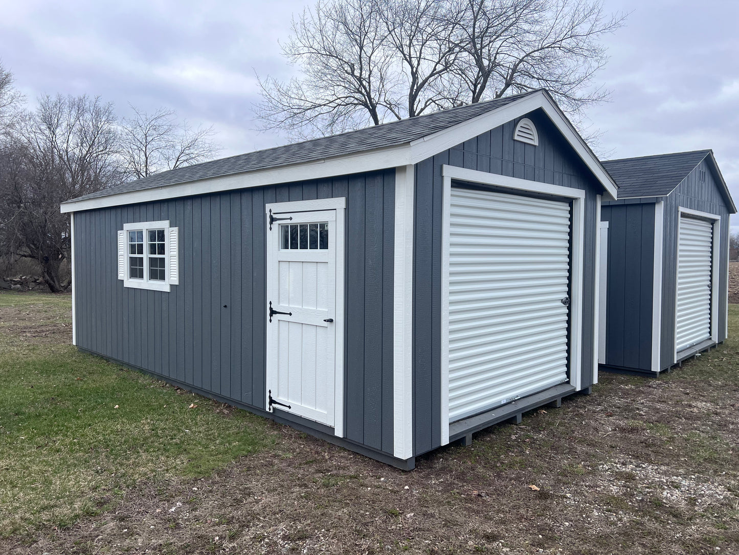 12x24 Painted Garage w/ Deluxe - QP329