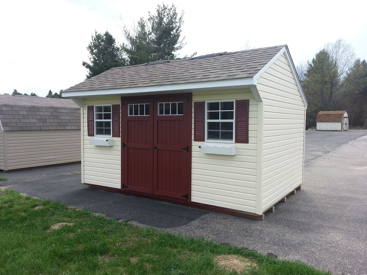 Carriage House - Vinyl w/ Deluxe Pkg