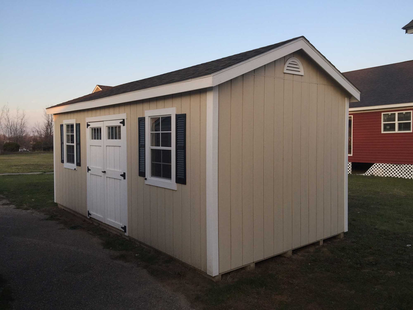Cottage - Painted w/ Deluxe Pkg