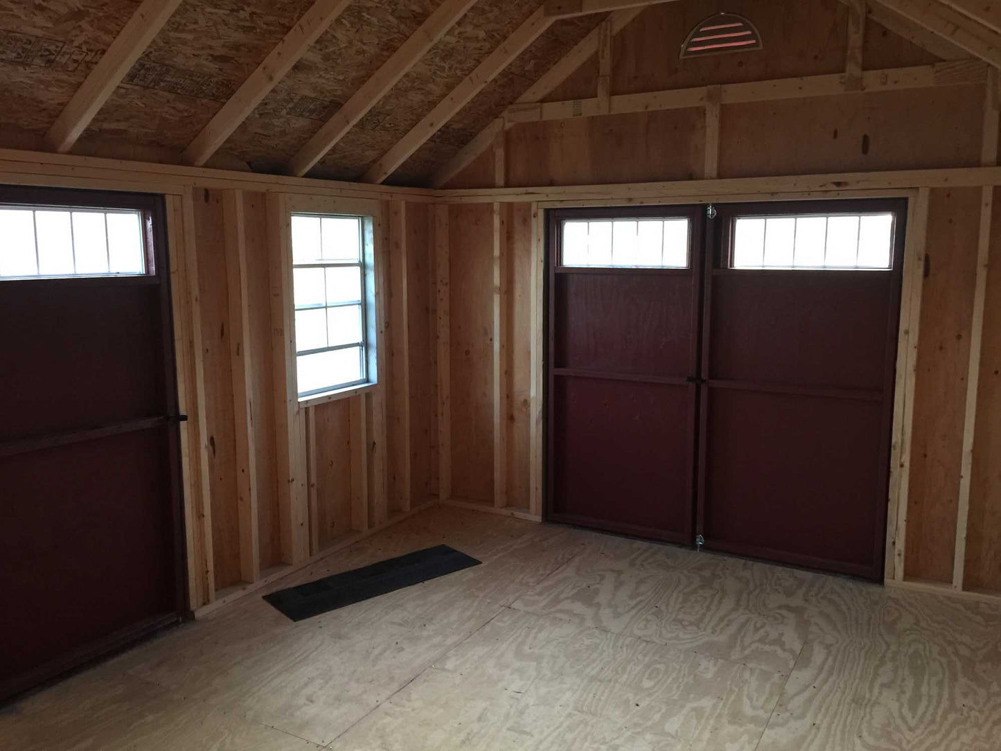 Chalet - Painted w/ Deluxe Pkg