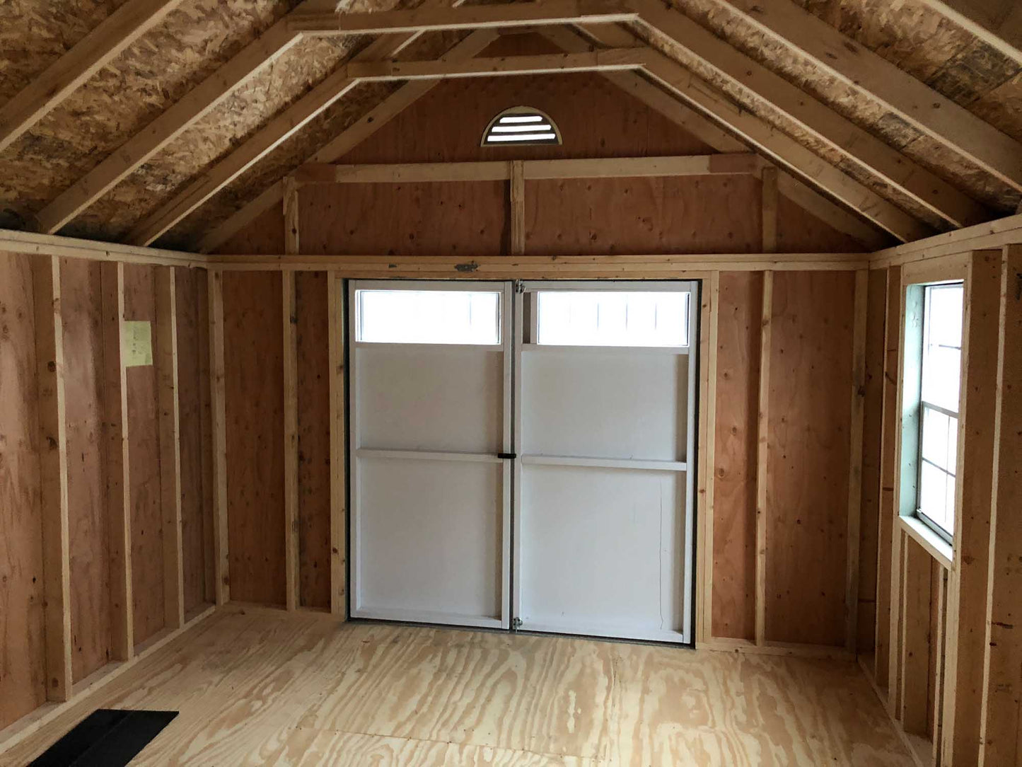 Chalet - Painted w/ Deluxe Pkg