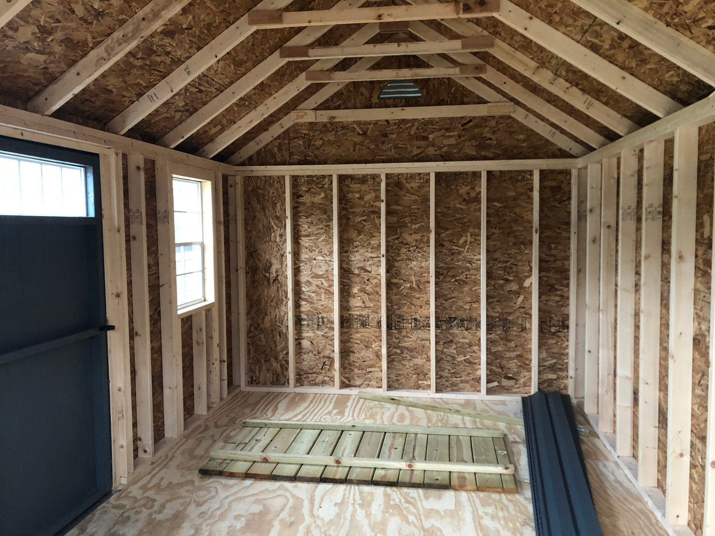 12x16 Vinyl Chalet W/ Deluxe -QP123