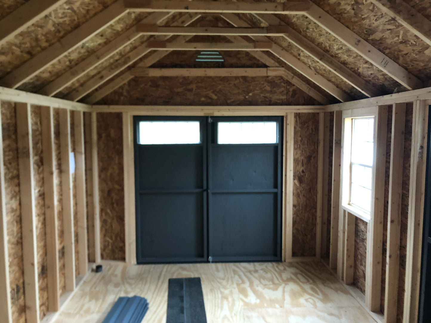 12x16 Vinyl Chalet W/ Deluxe -QP123