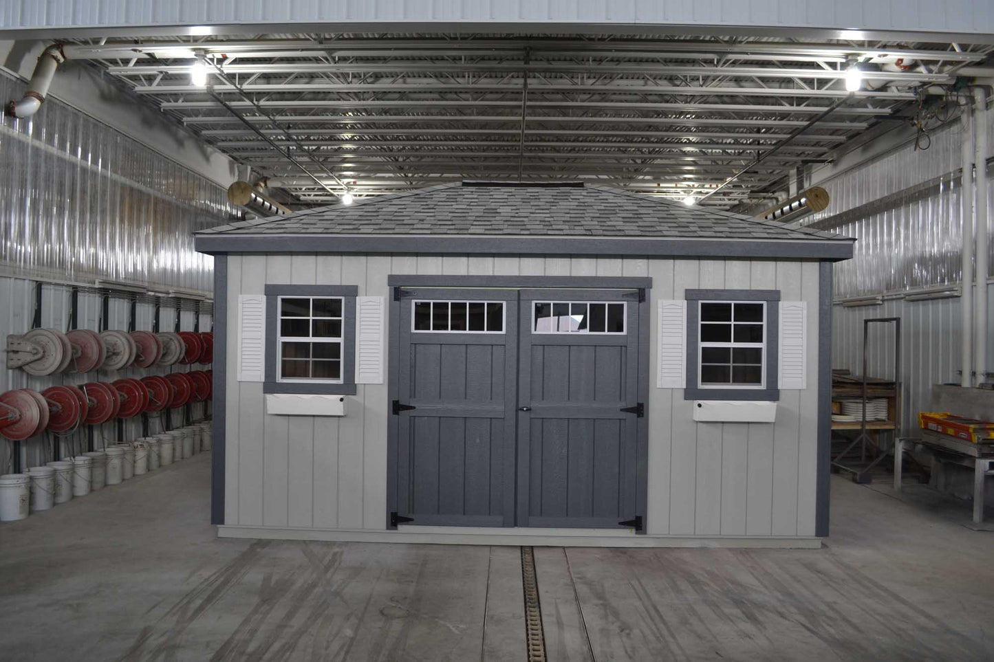 Hip Barn - Painted Deluxe