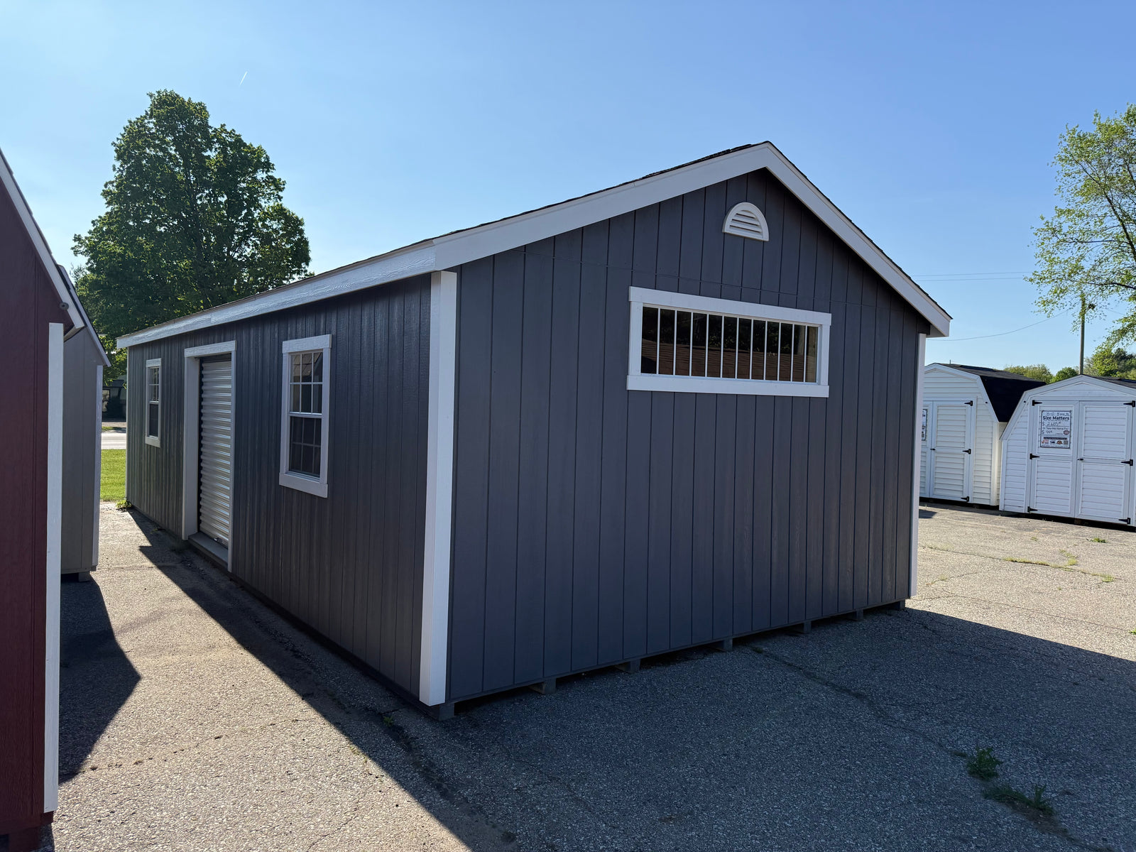 16x32 Painted Cottage w/ Deluxe - Cedar Springs Lot - Cedar Rock Barns