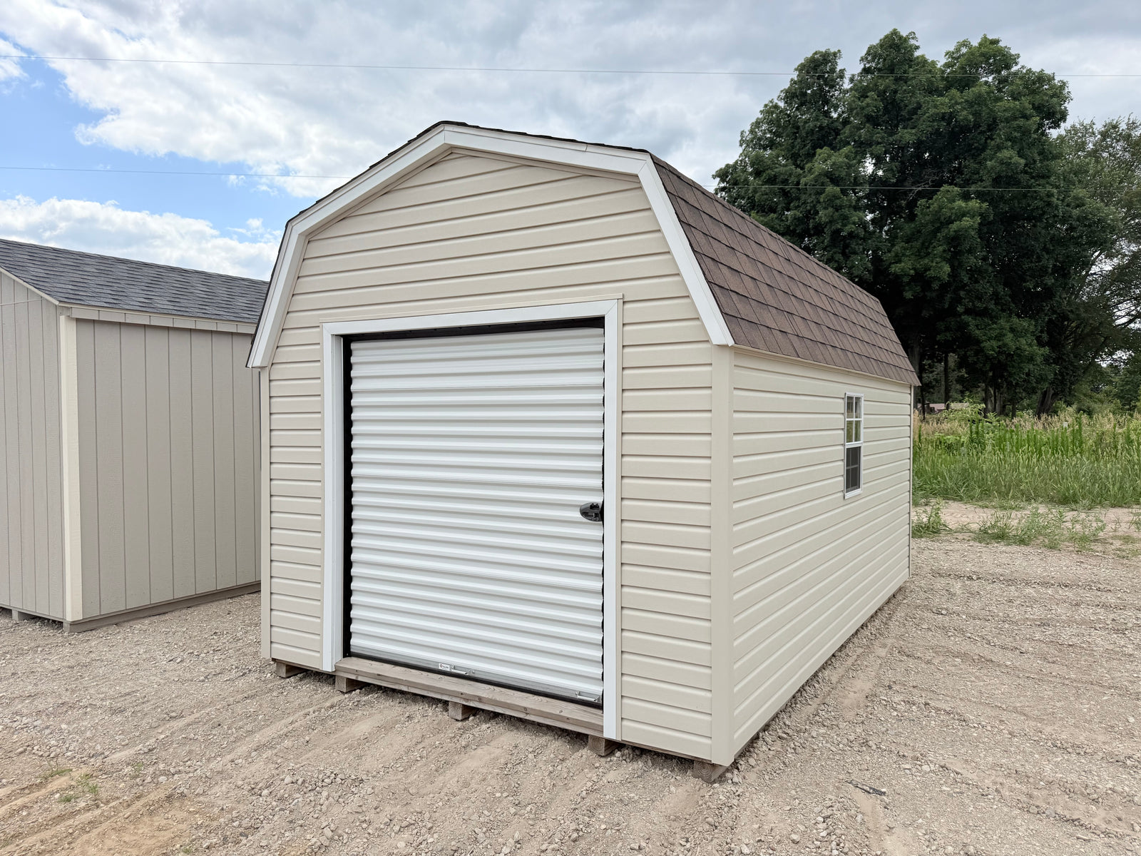 10x16 Vinyl High Barn - Cedar Springs Lot