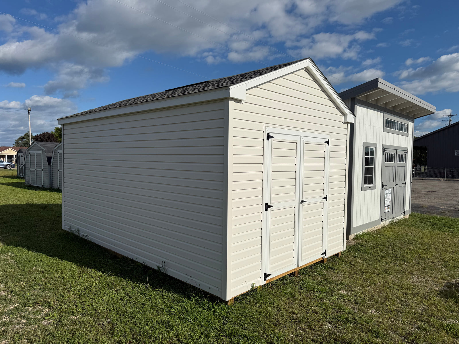 10x16 Vinyl Cottage - Ionia Lot