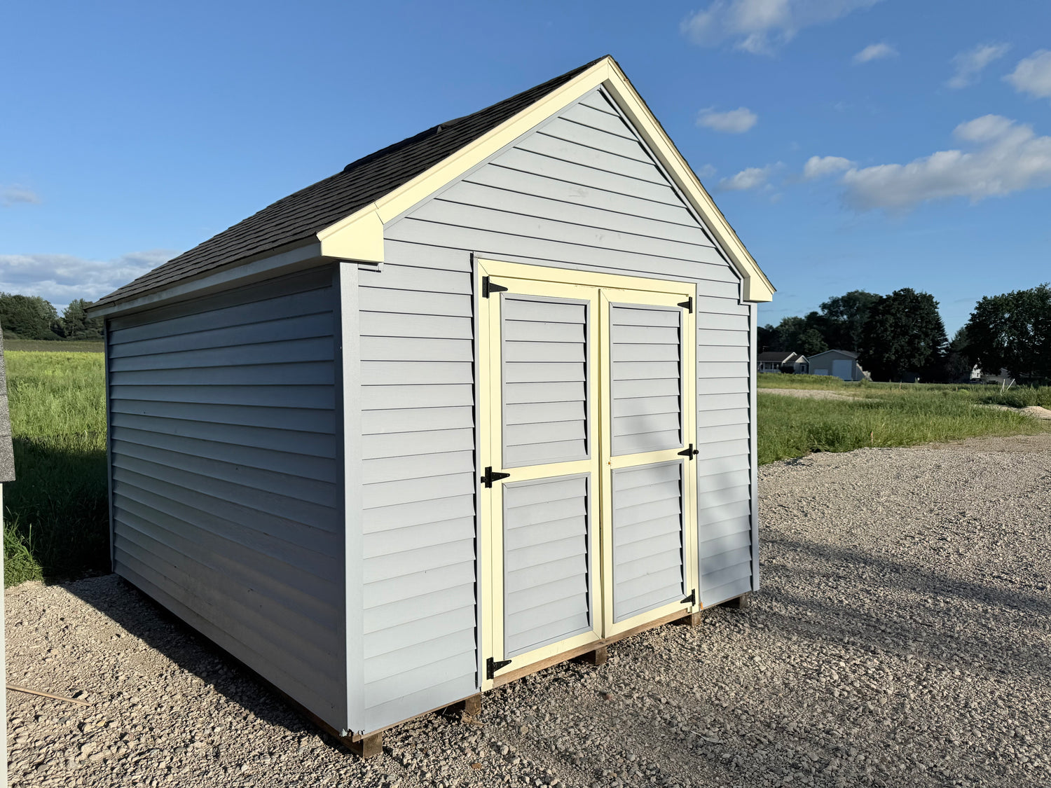 10x12 Vinyl Chalet - Cedar Springs Lot
