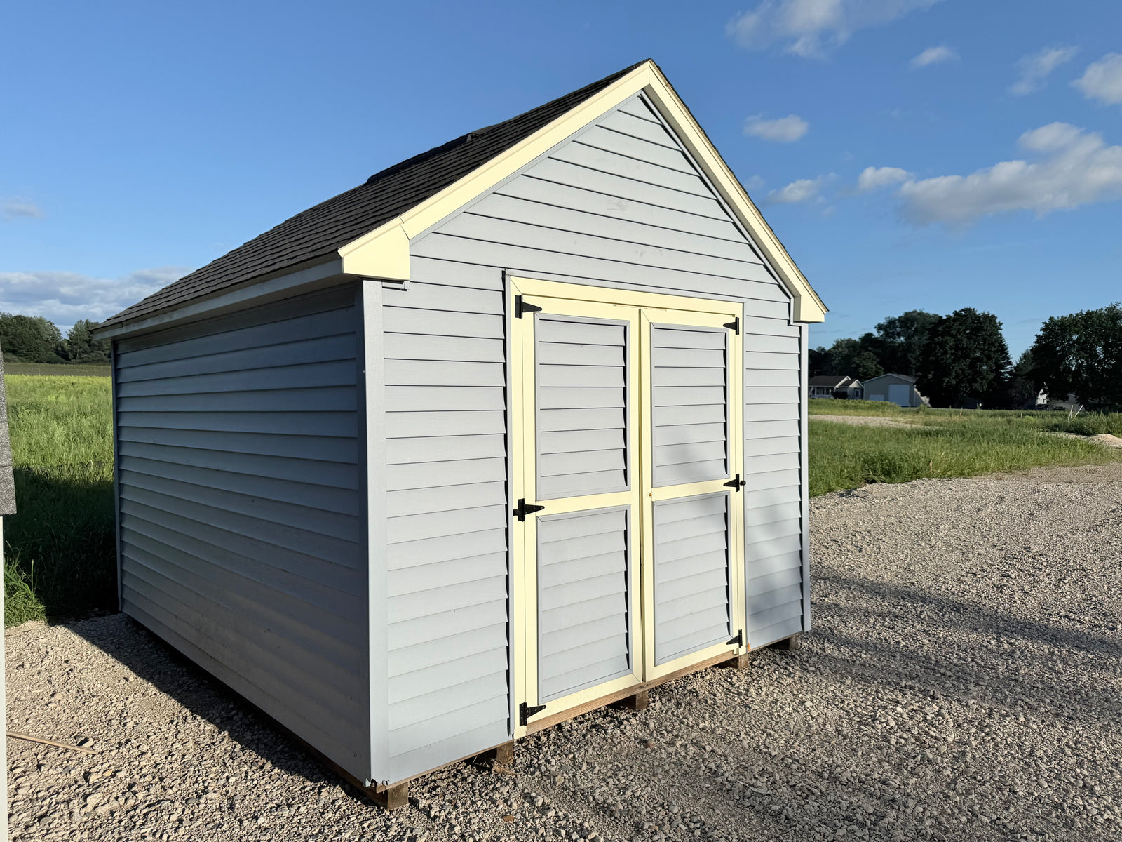10x12 Vinyl Chalet - Cedar Springs Lot