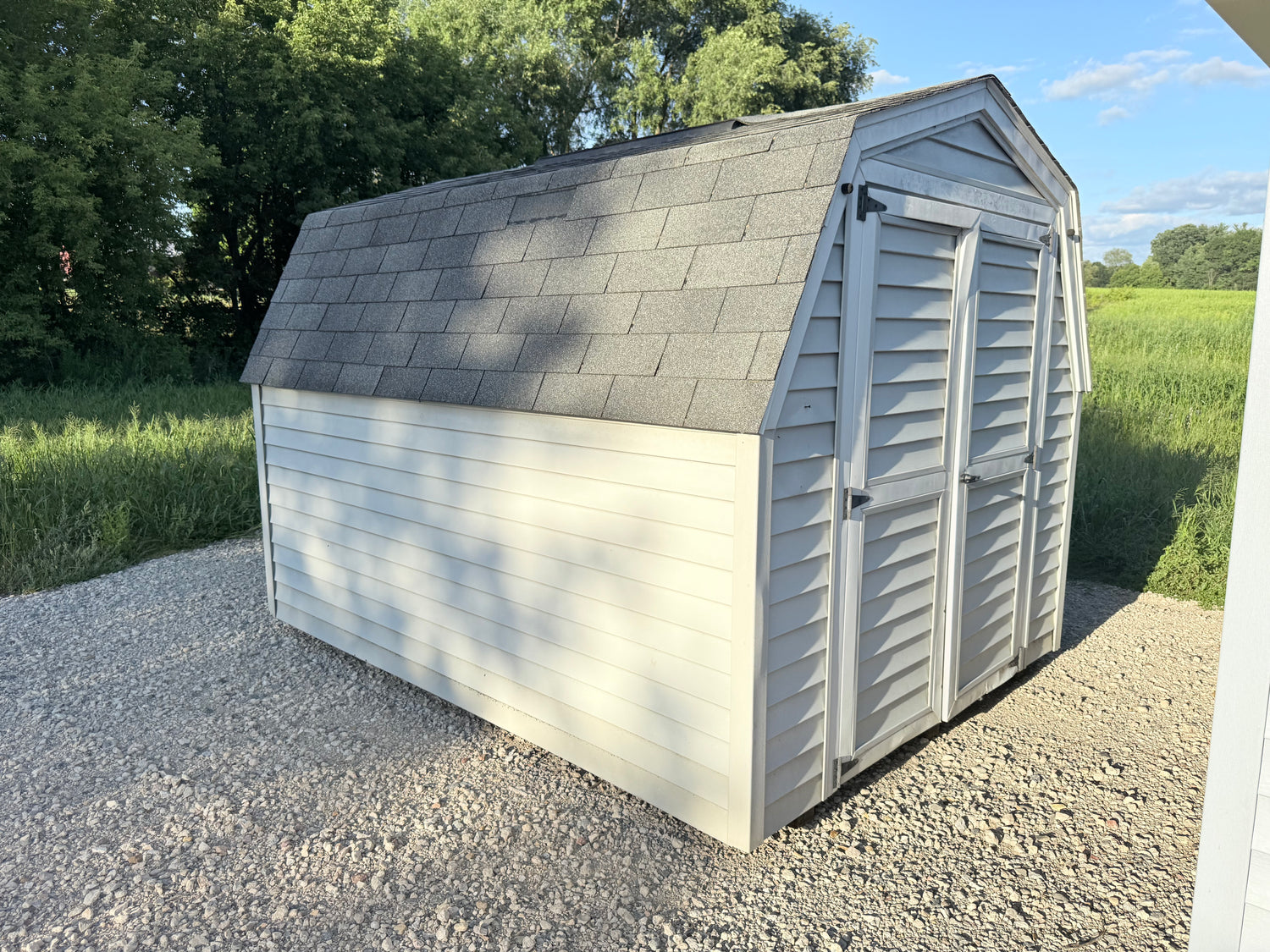 8x10 Vinyl 8' Pro Series - Cedar Springs Lot