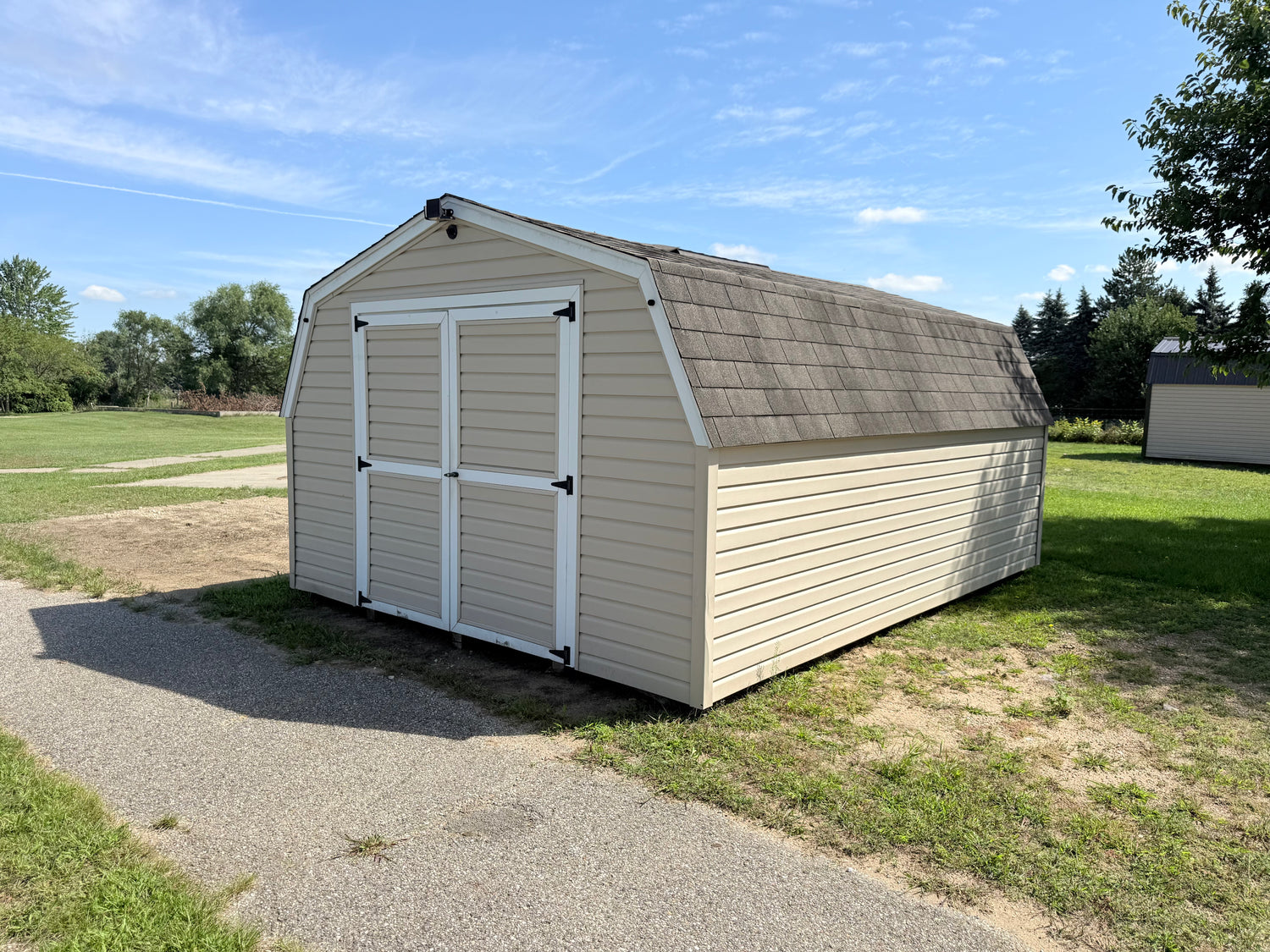12x16 Vinyl 8' Pro Series - Wayland Lot