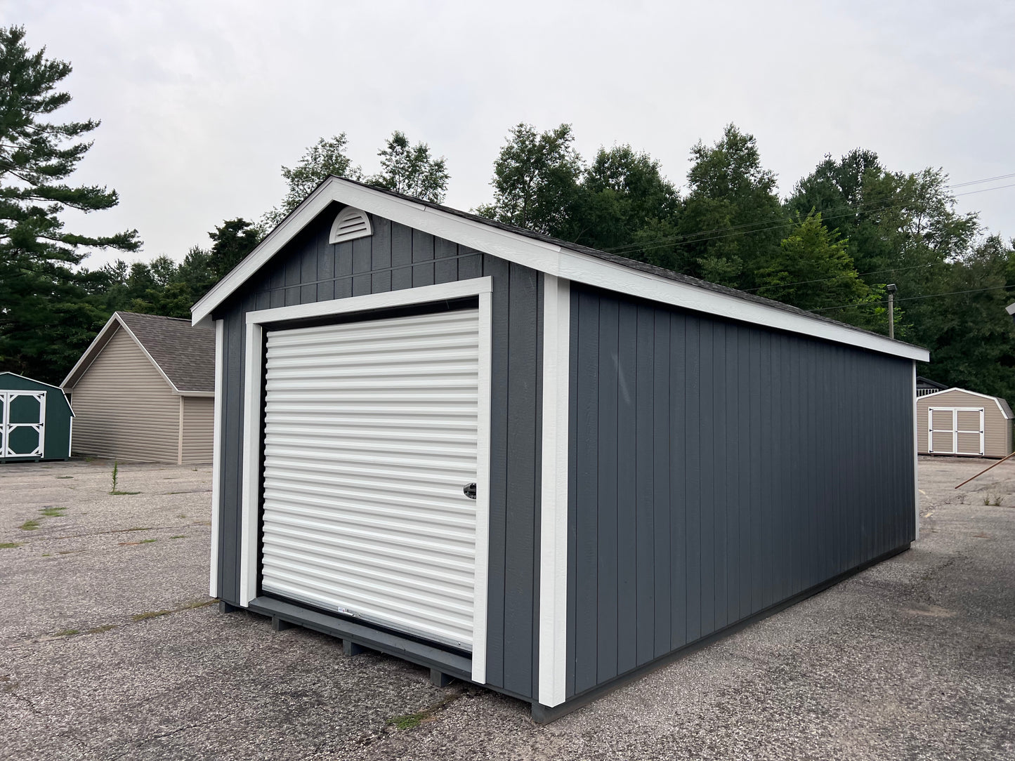 12x24 Painted Garage w/ Deluxe - QP329