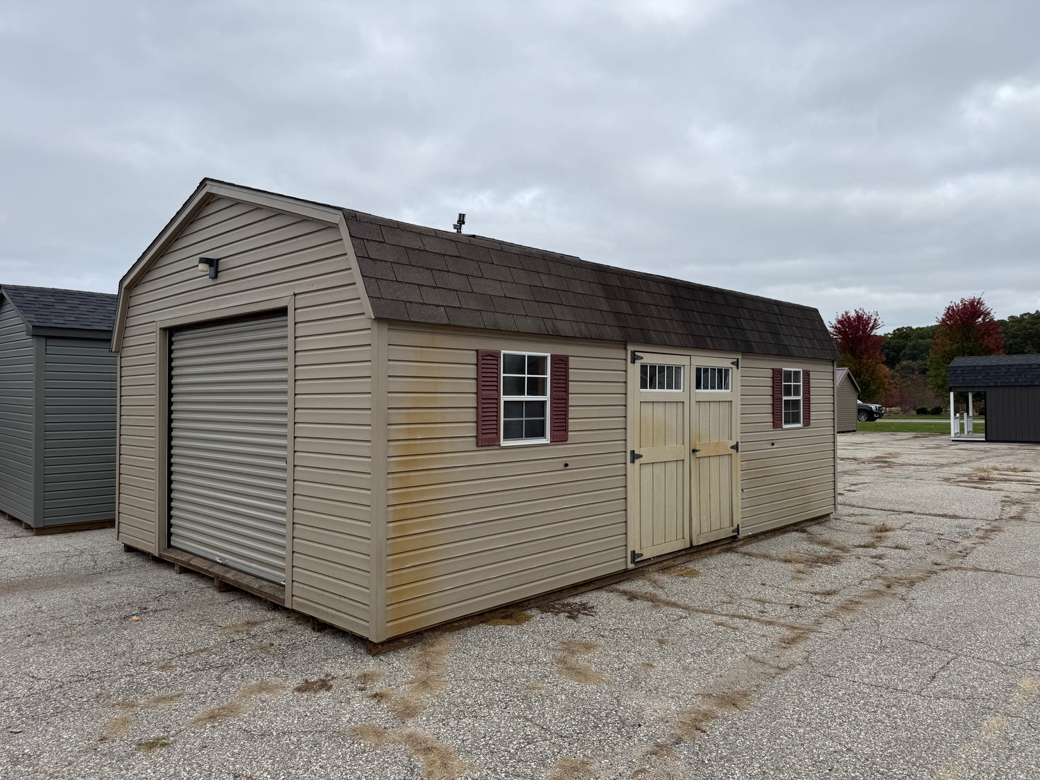 16x24 Vinyl Dutch Barn - Cedar Springs Lot