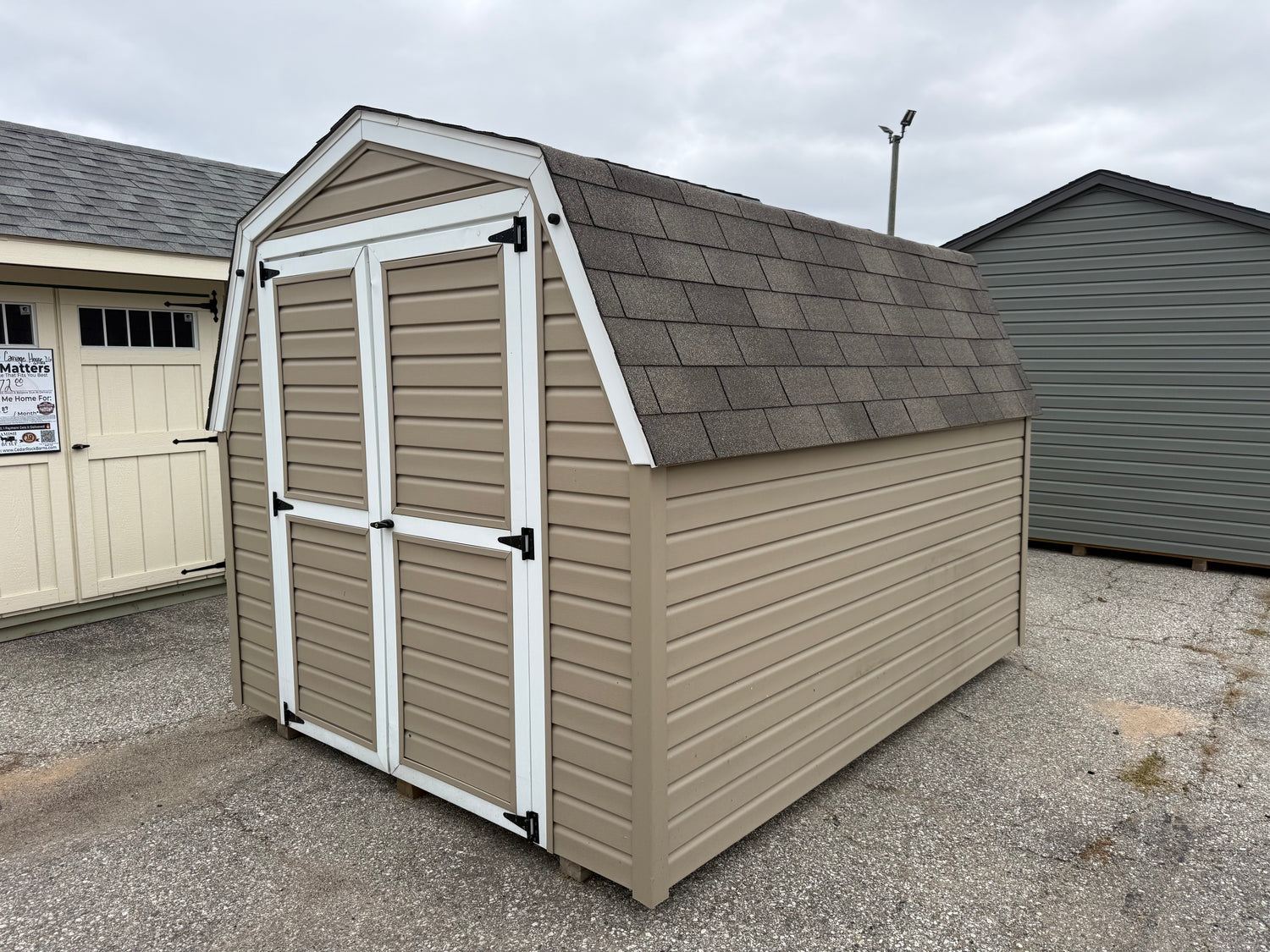 8x10 Vinyl 8' Pro Series - Cedar Springs Lot
